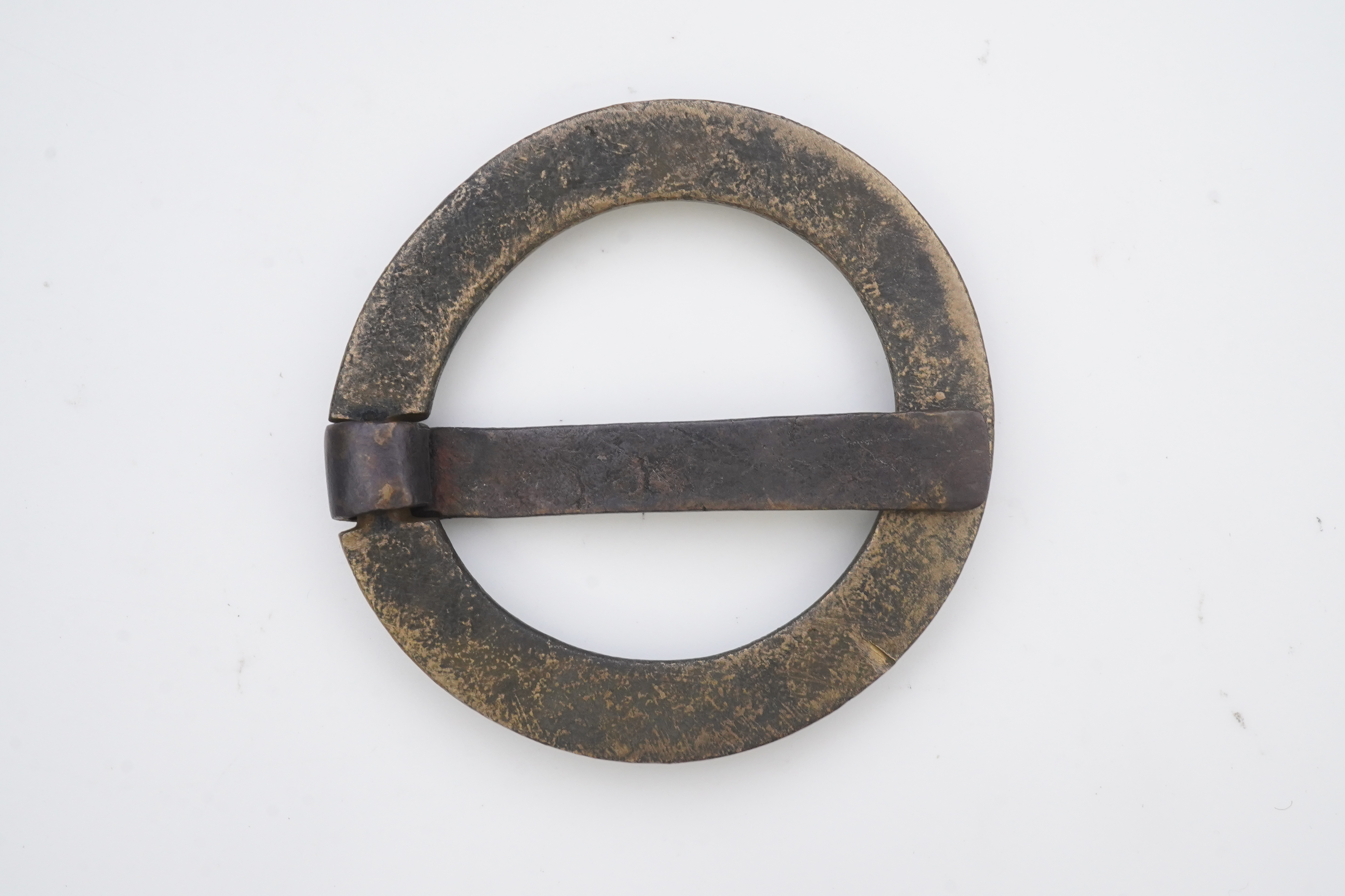 A bronze buckle, 16th-17th century